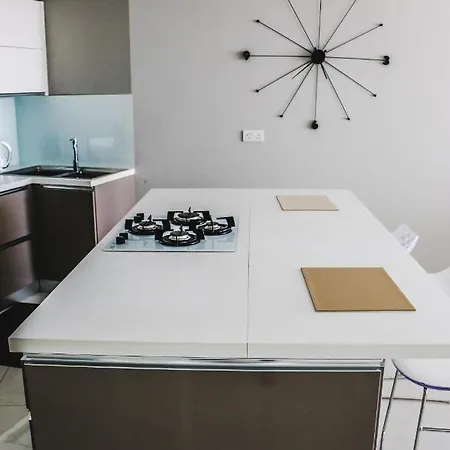 Hal Saghtrija 5b Apartman